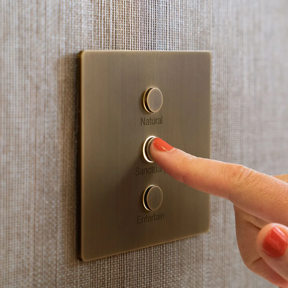 Lutron Alisse engraved keypad — manufacturer image