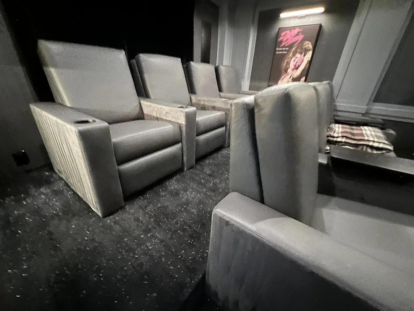 Home theater seating